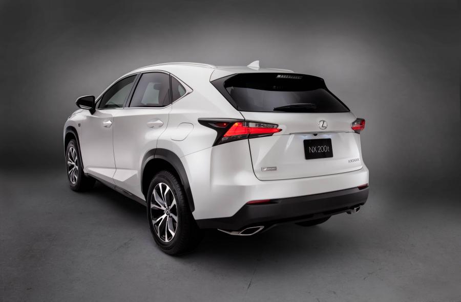  Lexus NX200t F-Sport 2014 года  (фото 16 из 84)